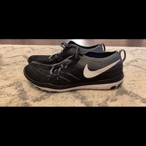 NIKE TR Focus Flyknit